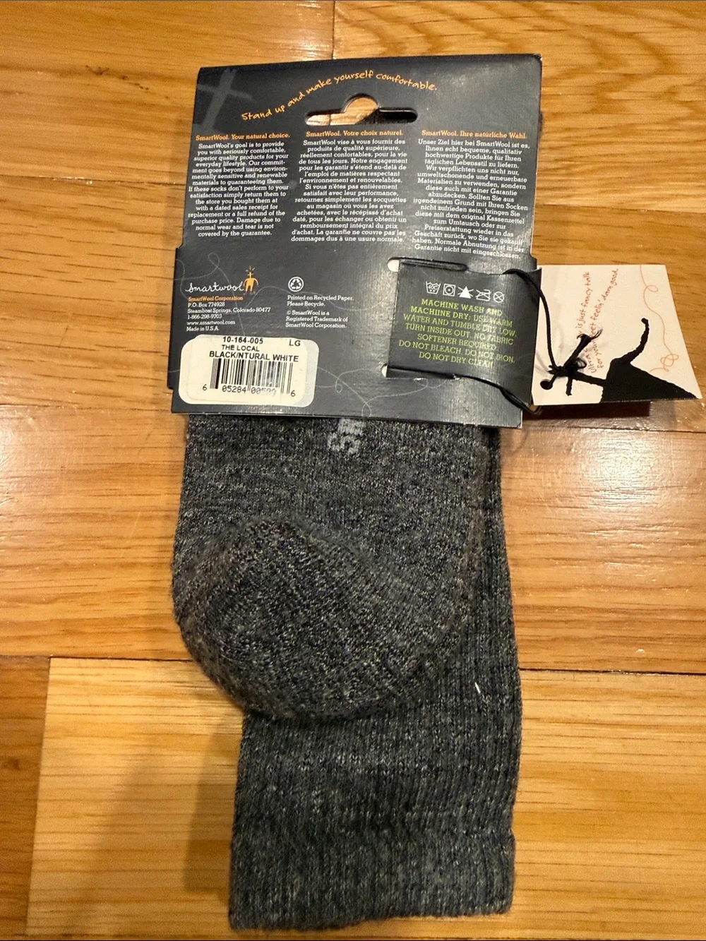 NWT Smartwool men’s ultra comfy socks size large .